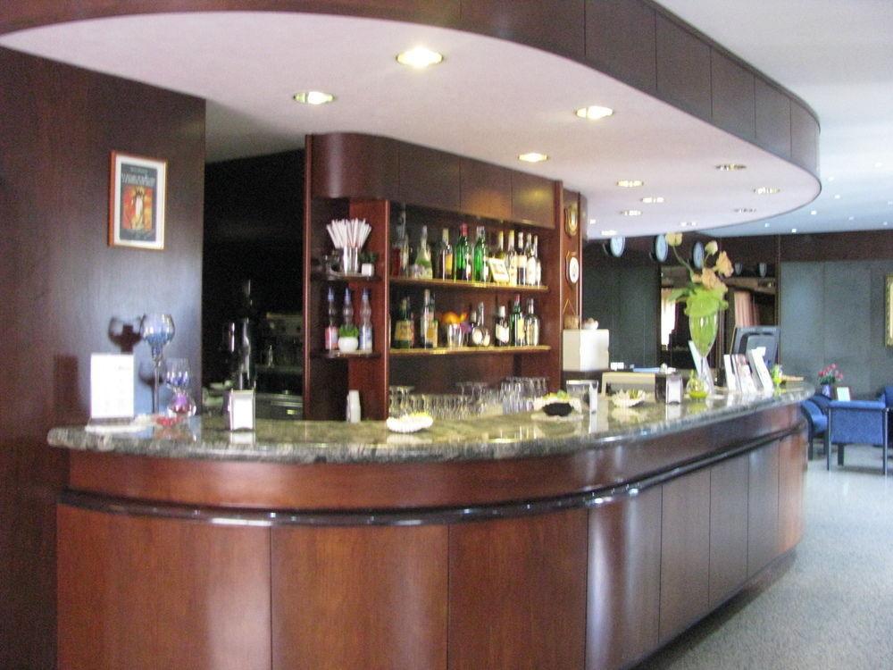 Hotel De La Ville & Centro Congressi Μπενεβέντο Εξωτερικό φωτογραφία