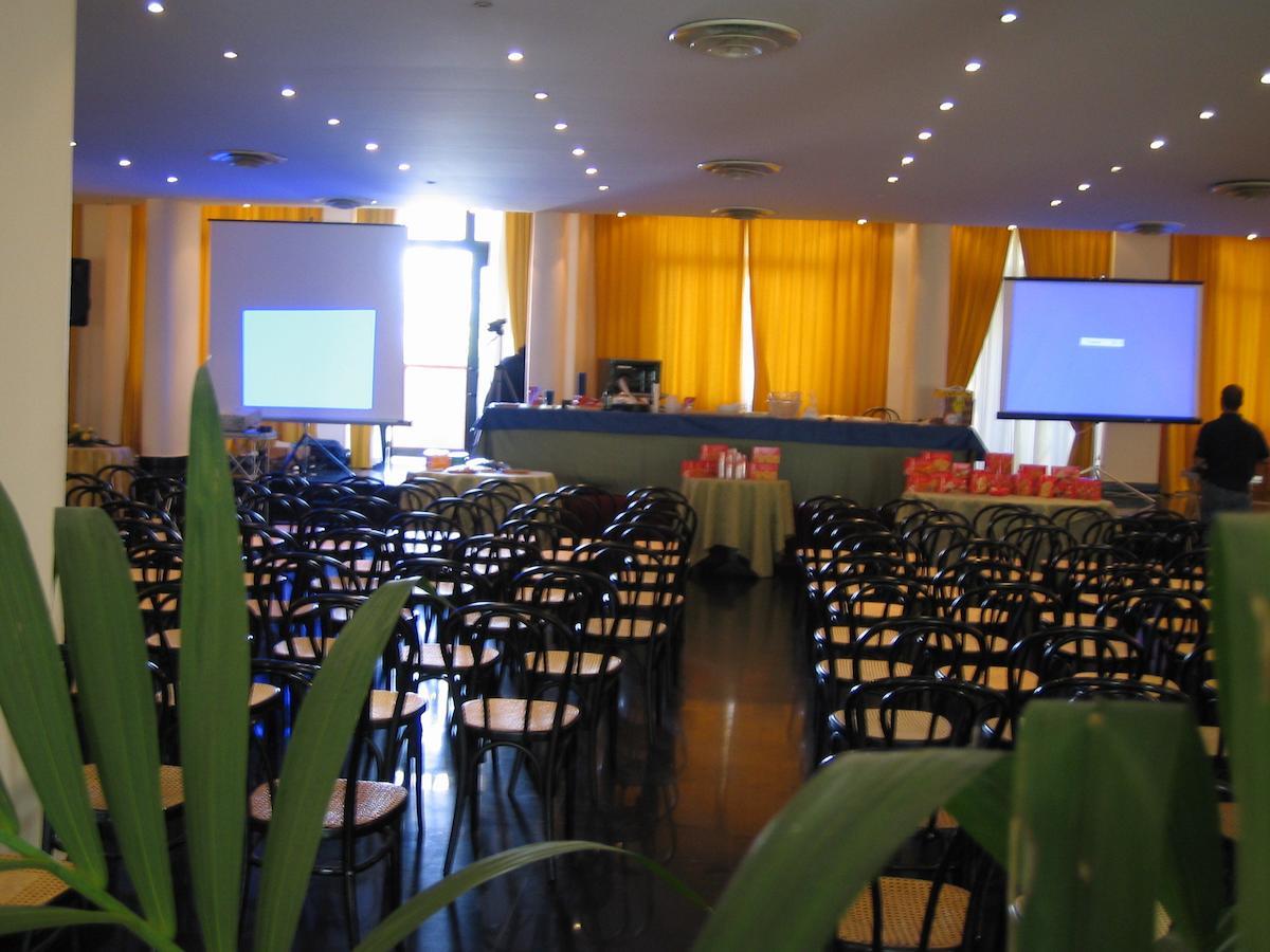 Hotel De La Ville & Centro Congressi Μπενεβέντο Εξωτερικό φωτογραφία