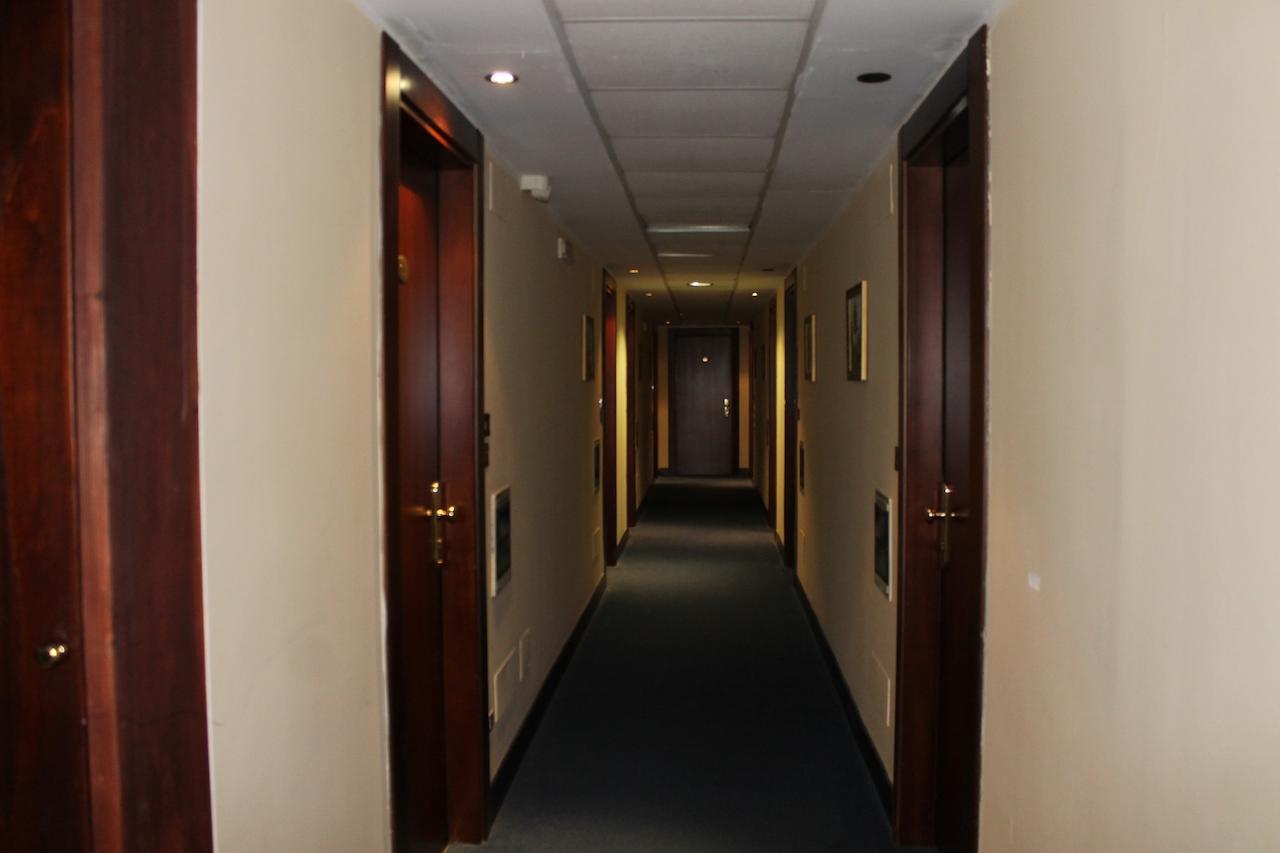 Hotel De La Ville & Centro Congressi Μπενεβέντο Εξωτερικό φωτογραφία