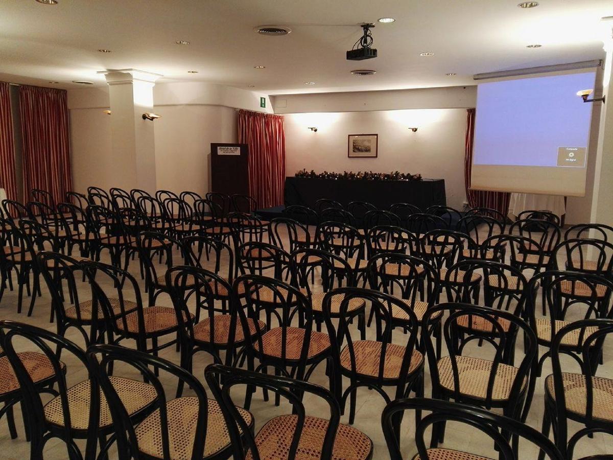 Hotel De La Ville & Centro Congressi Μπενεβέντο Εξωτερικό φωτογραφία