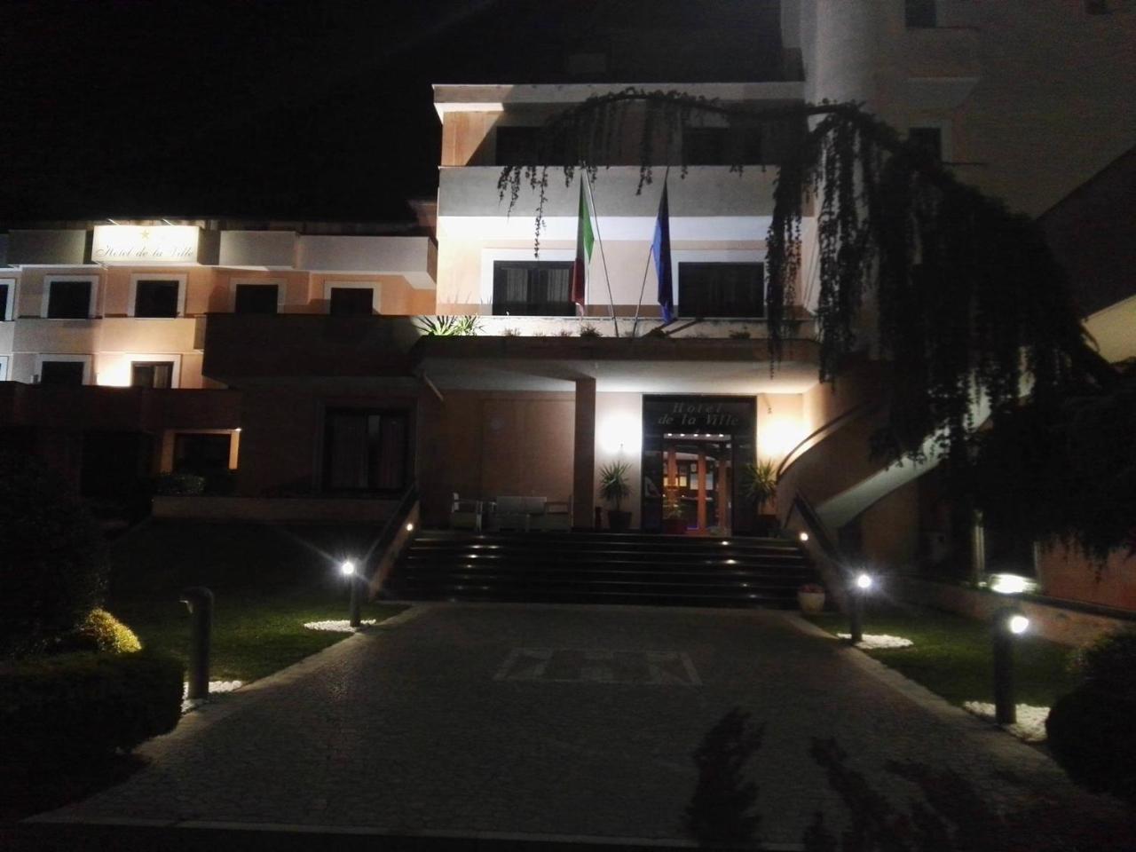 Hotel De La Ville & Centro Congressi Μπενεβέντο Εξωτερικό φωτογραφία